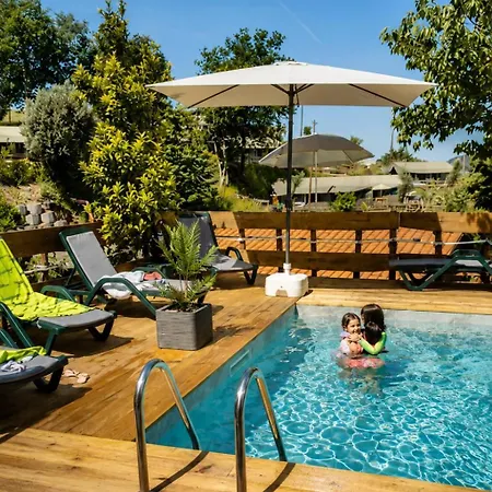 Οργανωμένο κάμπινγκ Safari Glamping Rhino *